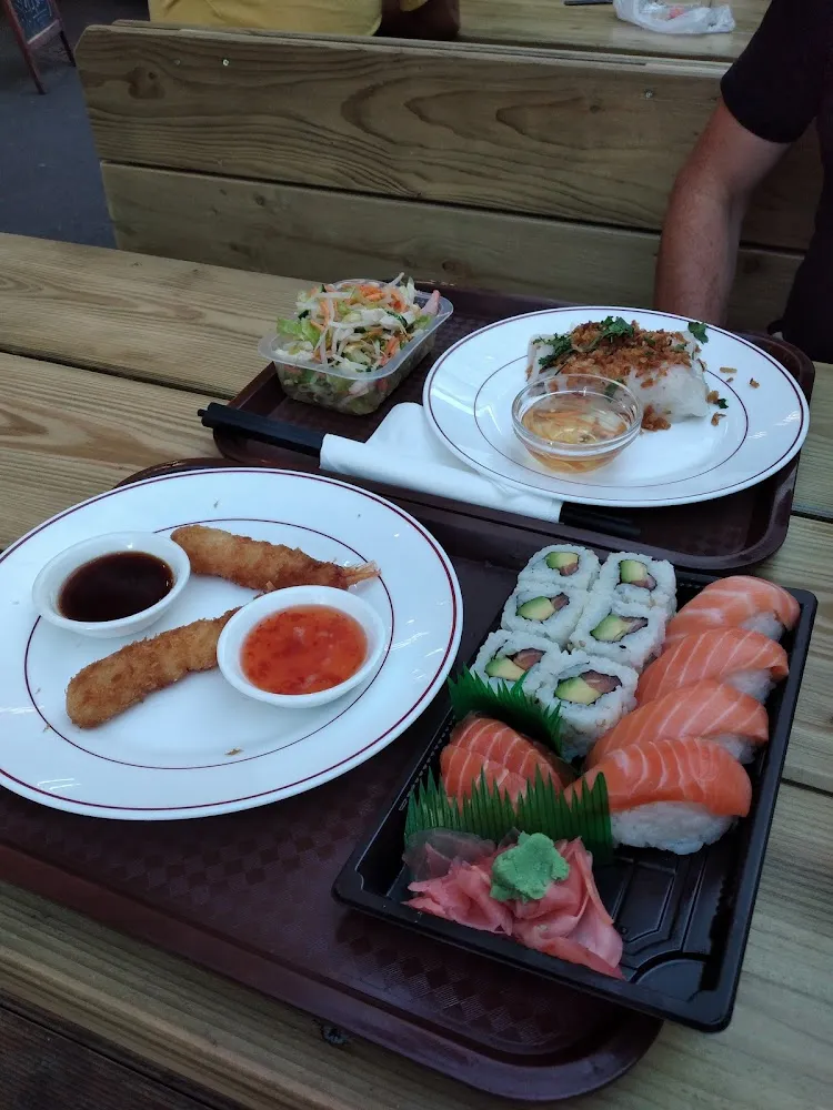 Млинці З Рисової Муки Овочевою Начинкою